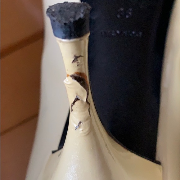 Prada - Super Cute Bow-Tie Heels - Picture 7 of 8